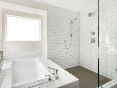 Shower with Built-in Niches